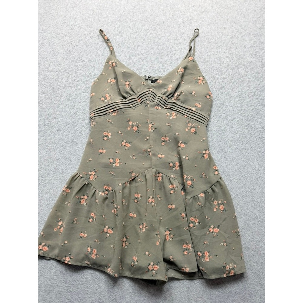 Forever 21 Floral Dress Sage Green V-Neck Spaghetti Strap Ruffle Hem XS